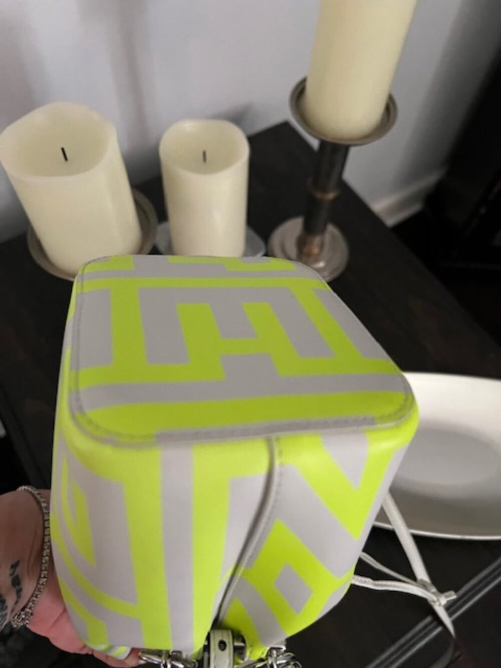 Fendi x Marc Jacobs Mon Tresor Mini Bucket Bag White Neon FF Leather Silver HW - Picture 5 of 14